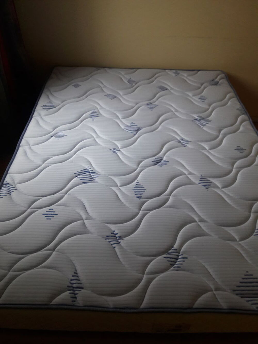 matelas M&Eacute;RINOS Meubles