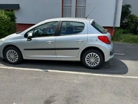 Peugeot 207 1.4e 75ch Premium
