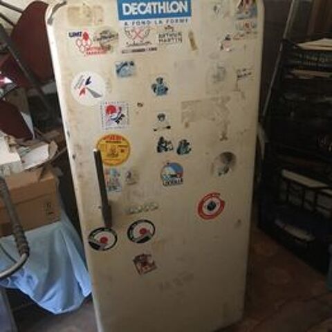 Réfrigérateur/frigo/frigidaire rétro Arthur Martin De 1960
125 Castres (81)