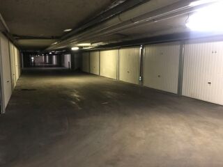  Parking / Garage à louer 12 m²