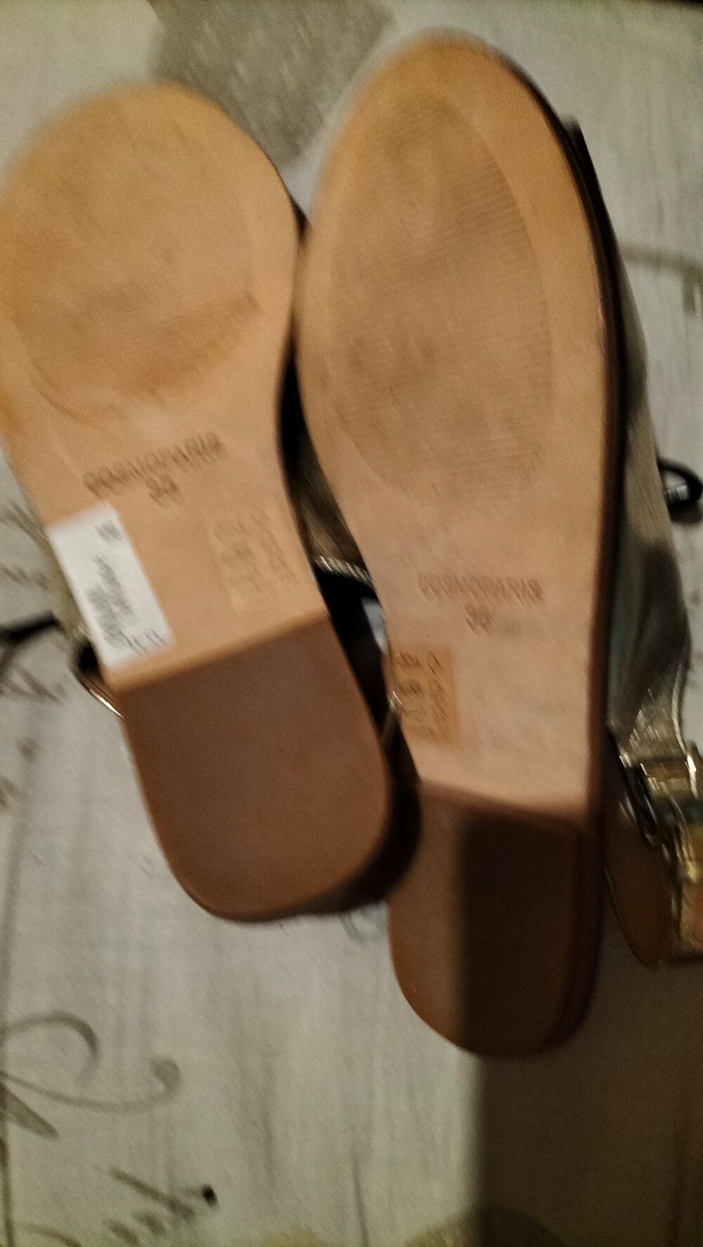 Ballerine a bride cuir cosmoparis Evola or pointure 36 neuf Chaussures