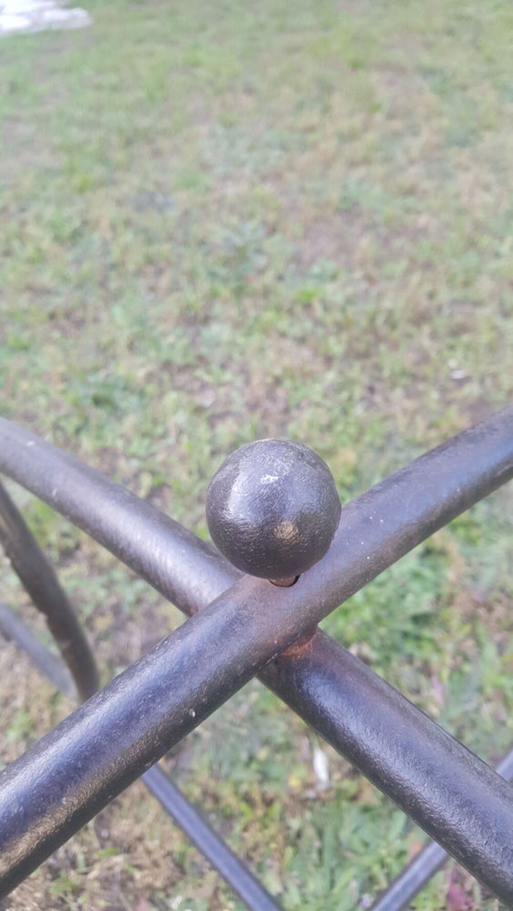 table (pi&egrave;tement et cerclage de plateau) Meubles