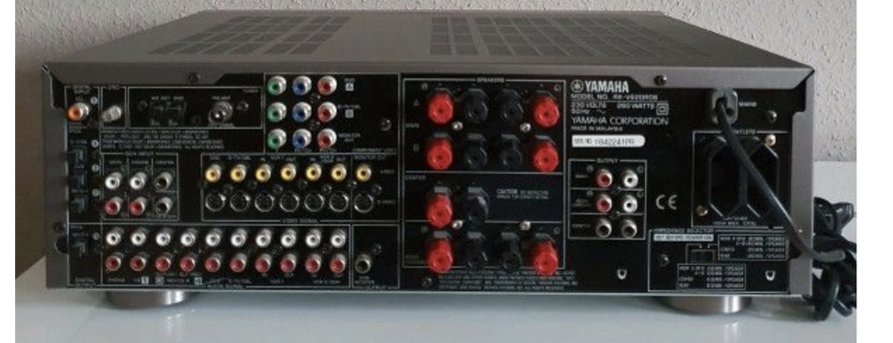 Amplificateur home-cin&eacute;ma Yamaha RX-V620 RDS
Audio et hifi