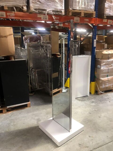 miroir sur roulette double face 
Combs-la-Ville (77)