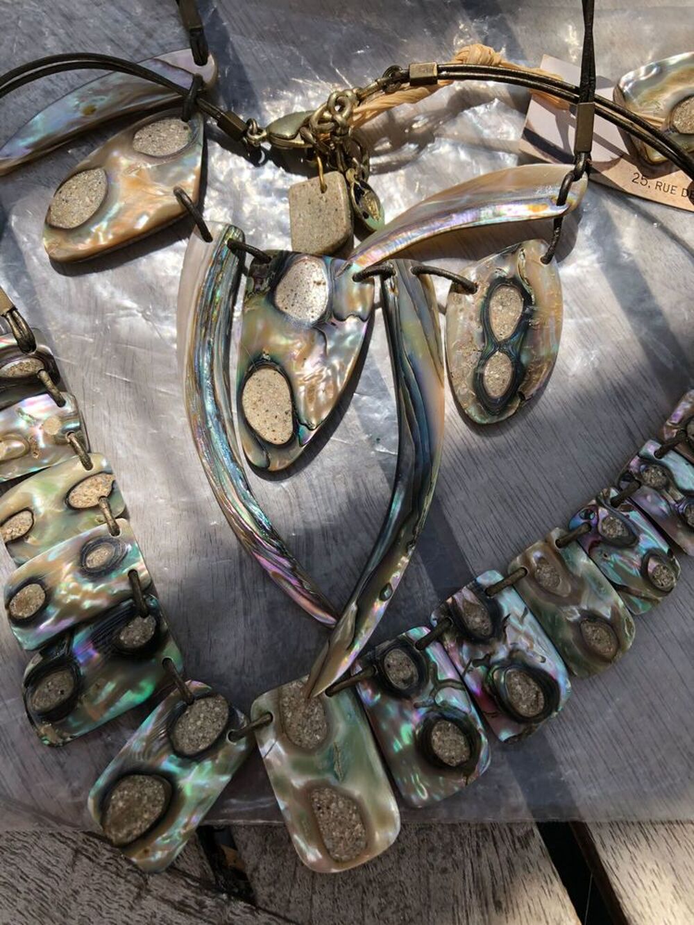 LOT DE BIJOUX COQUILLAGE MARQUE &quot;NATURE&quot; Bijoux et montres