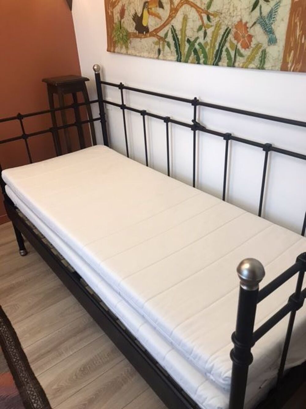 lot de 2 Matelas mousse IKEA avec 2 surmatelas
coton. Meubles
