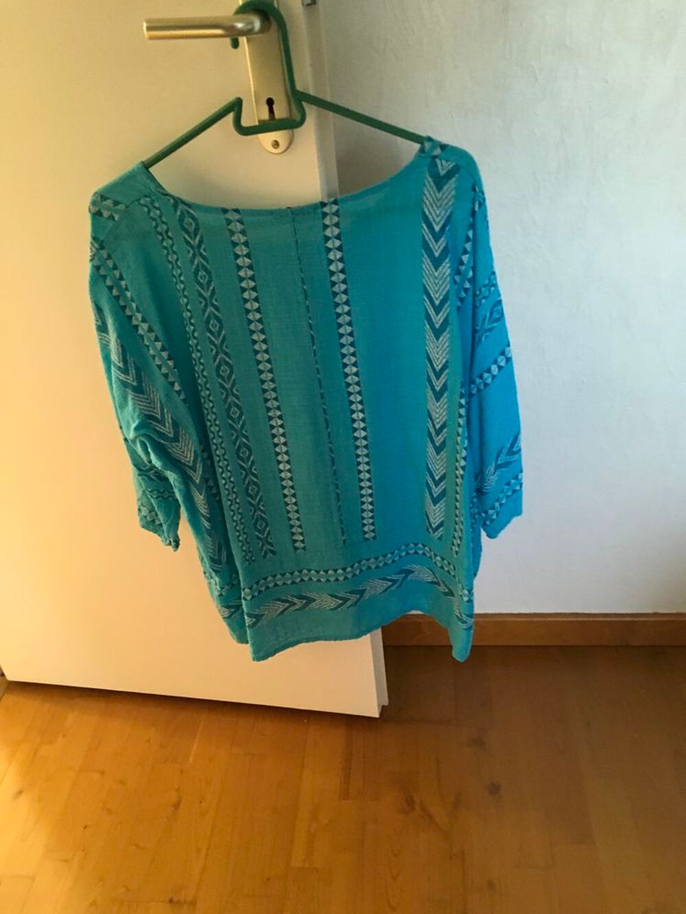 Toute sorte de v&ecirc;tements en lots tr&egrave;s bonnes qualit&eacute;s Vêtements