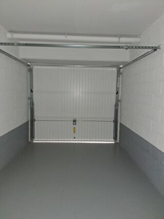  Parking / Garage � louer 13 m� Vanves