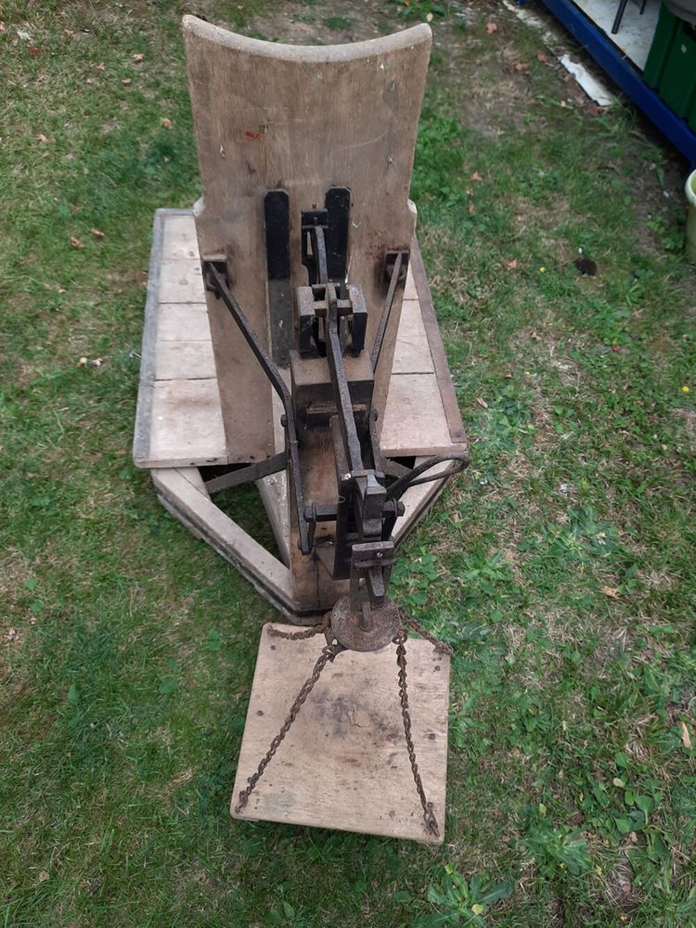 2 Bascule romaine dont une avec poids et une avec r&eacute;glette Bricolage