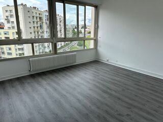  Appartement à louer 2 pièces 76 m²