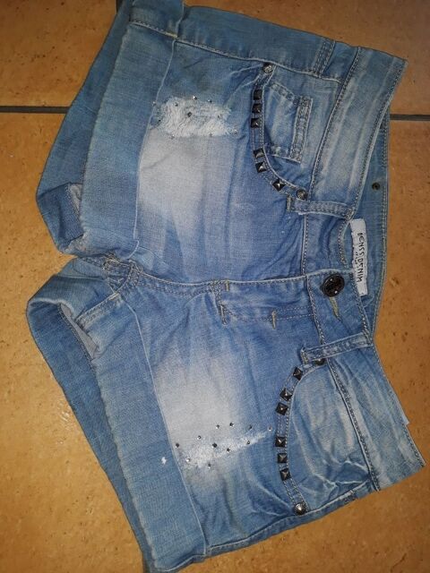 mini short bleu en jean. marque Benss. 6 Limeil-Brvannes (94)