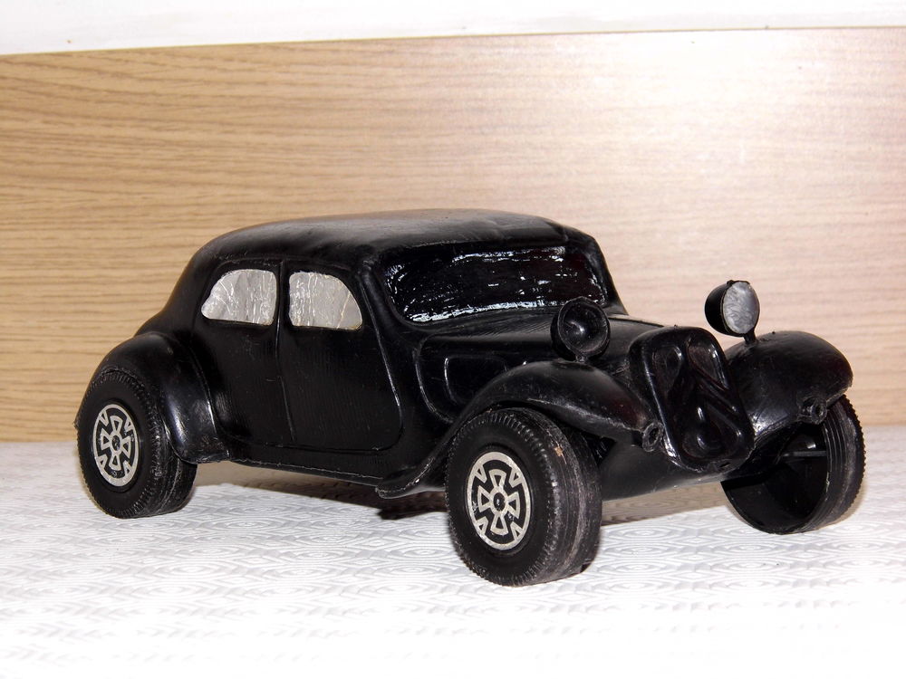 Jouet ancien TRACTION CITROEN ECO Made in France voiture 1960 