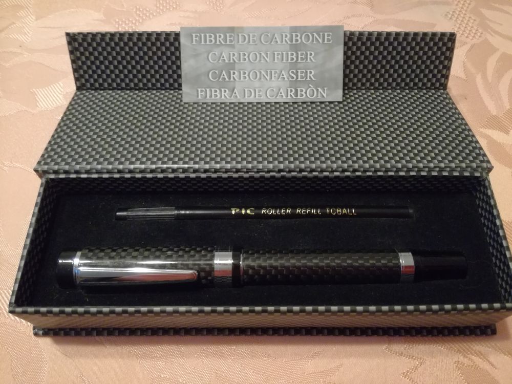 Stylo de luxe en fibre de carbone Décoration