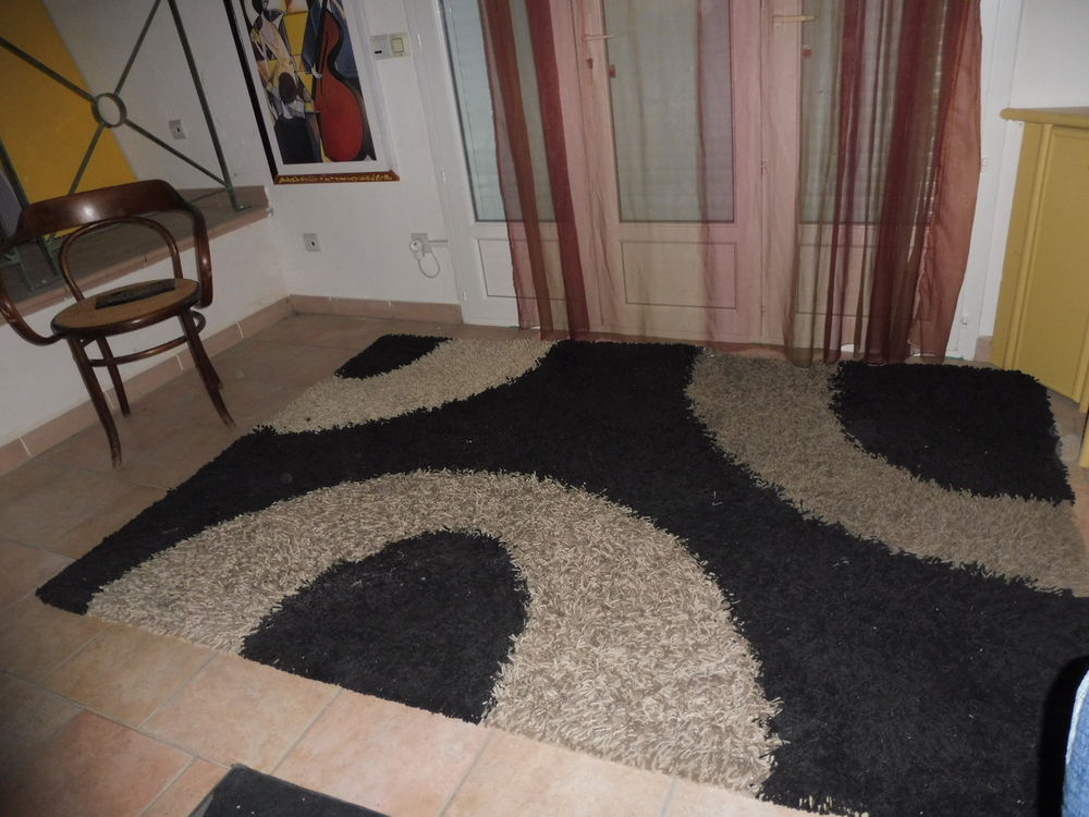 TOUT EST 300m&sup2; Bricolage