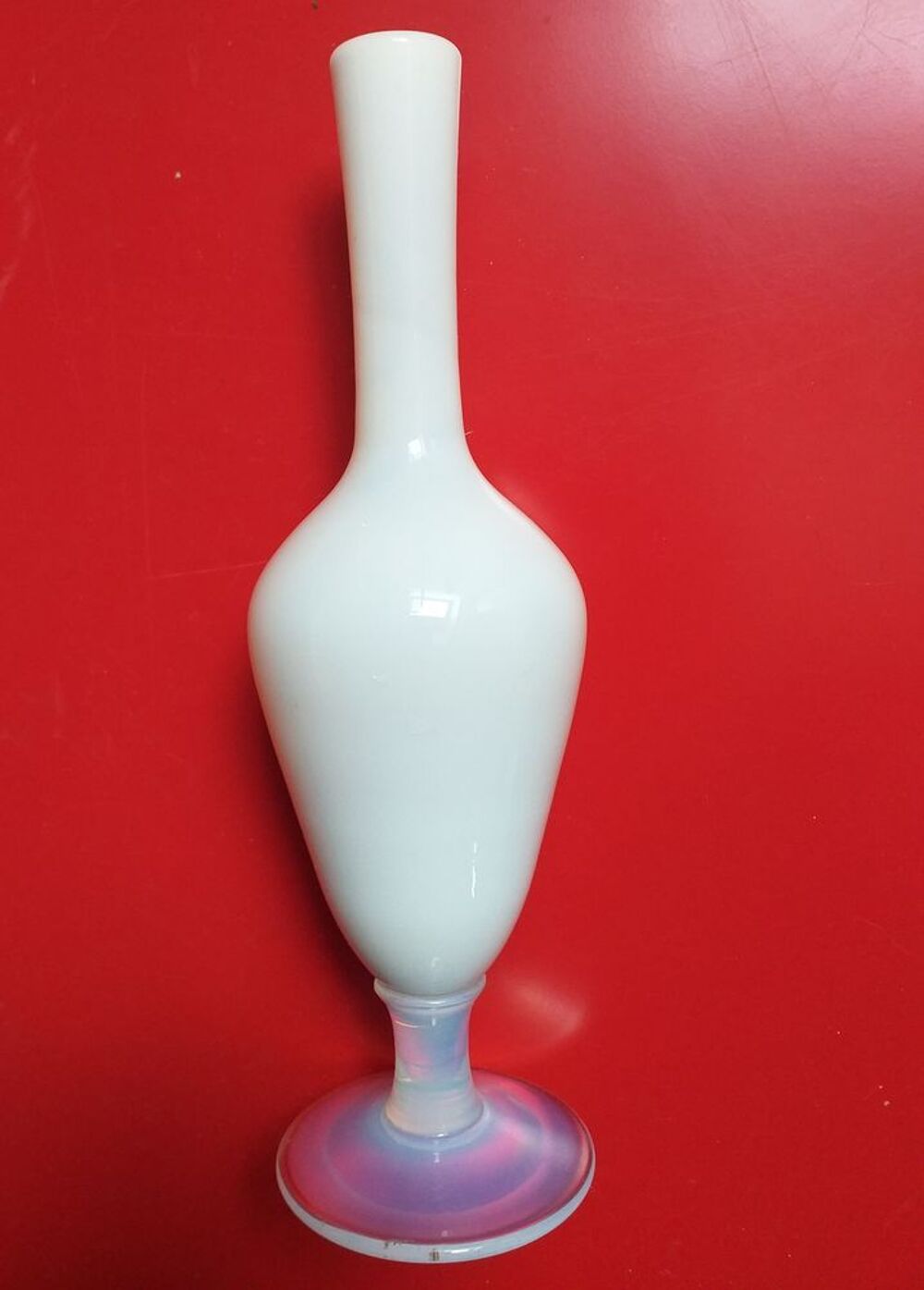VASE soliflore en opaline blanche Hauteur 25 cm Décoration