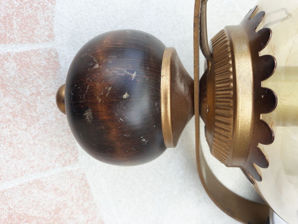 Suspension luminaire d'int&eacute;rieur ann&eacute;es 1970
Décoration