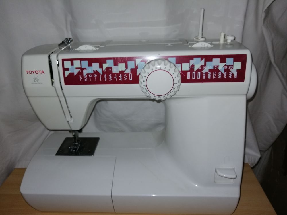 Machine &agrave; coudre Electrom�nager