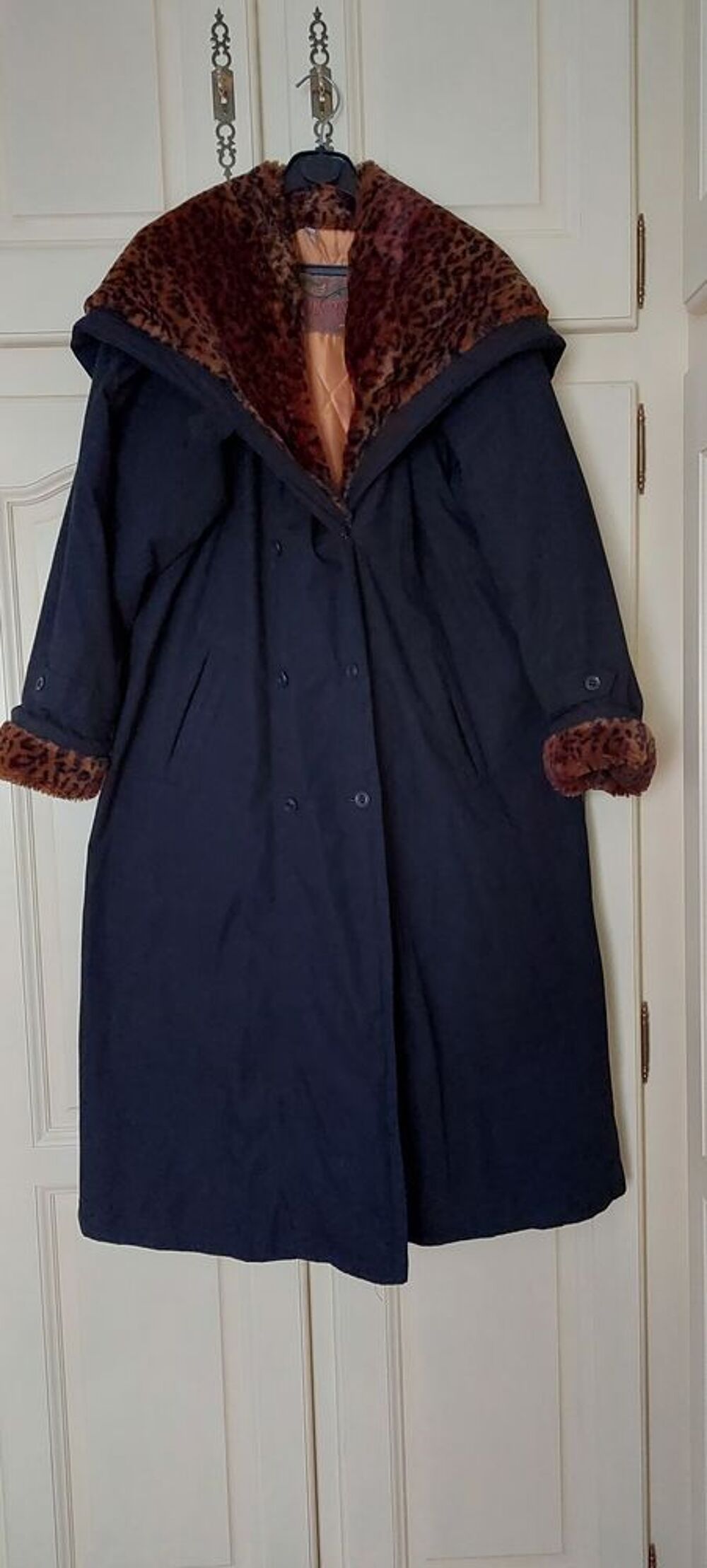 manteau femme imperm&eacute;able noir avec fourrure Vêtements