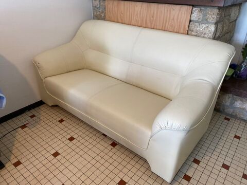 Canap beige 3 places 200 Aiguillon (47)