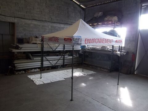 Chapiteau pliant 3 m x 3 m. 200 Charantonnay (38)