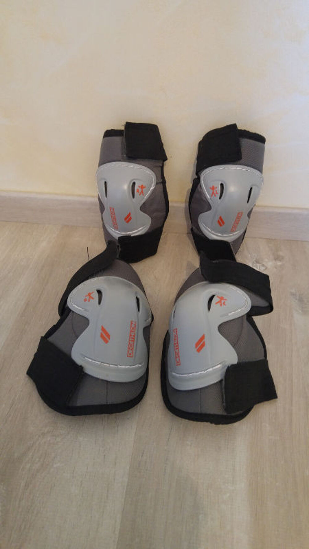 Paire de rollers + protections Sports
