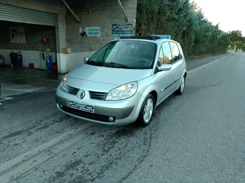 Renault Sc&eacute;nic II dci 130cv bv6 luxe privilege 2005 occasion Romans-sur-Is&egrave;re 26100