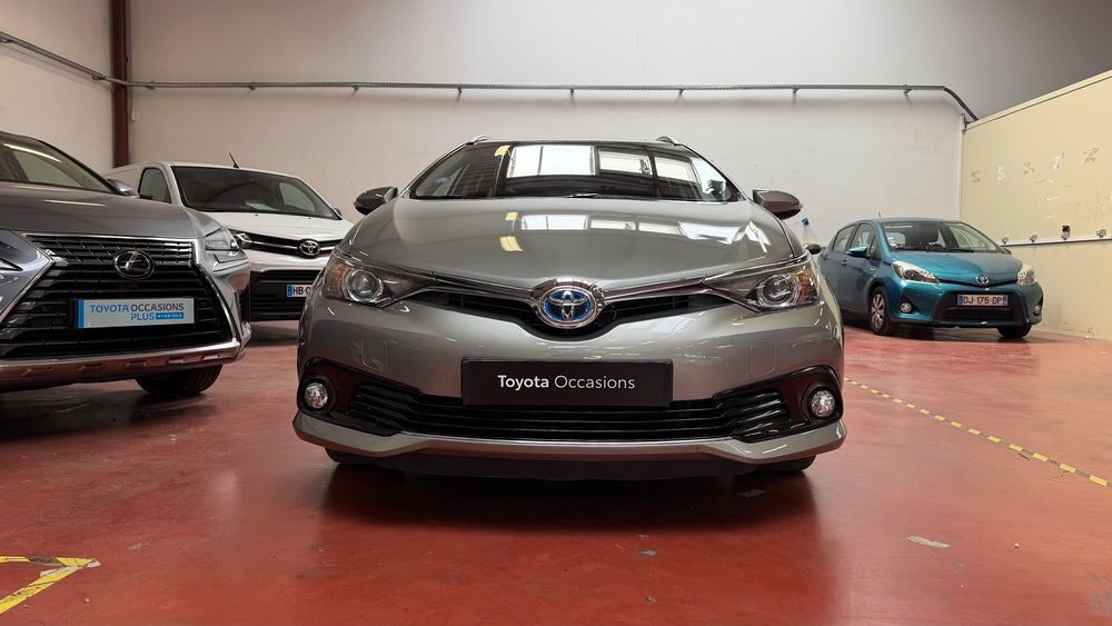 Auris Touring Sports Hybride 136h Design 2018 occasion 69100 Villeurbanne
