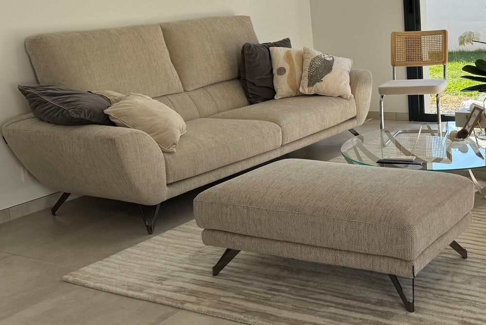 Canap&eacute; et pouf roche bobois neuf couleur beige sable Meubles