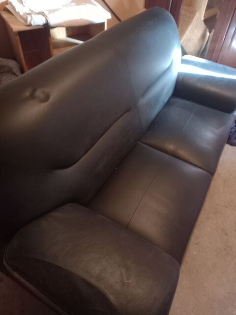 Canap� 3 places 40 Manzat (63)