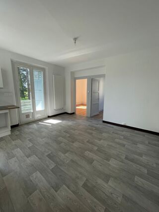  Appartement à louer 3 pièces 48 m²