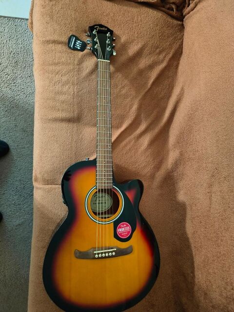 guitare �lectro acoustique 140 Fr�jus (83)