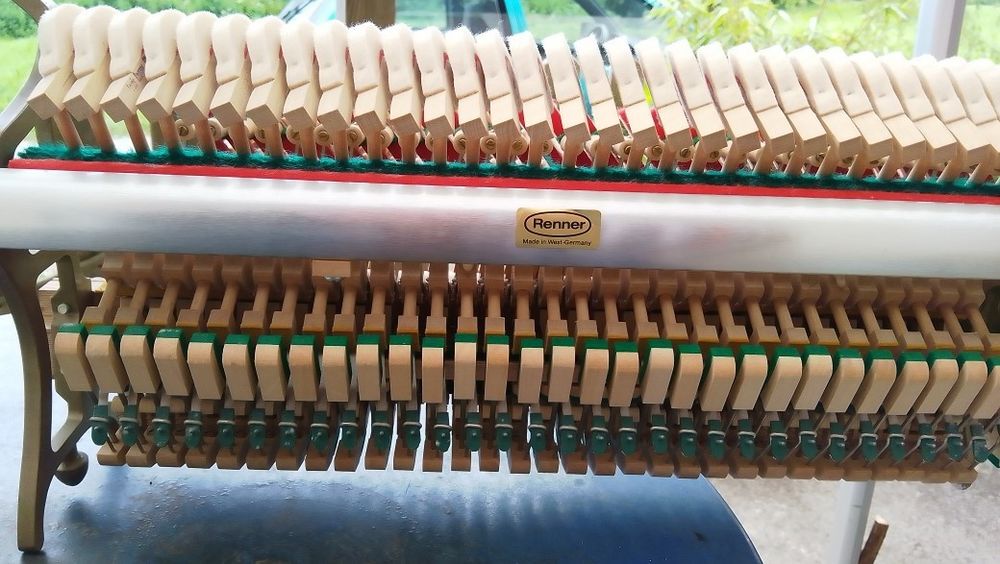Piano droit marque NORDISKA, excellent &eacute;tat Instruments de musique