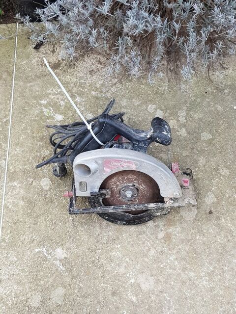 Scie circulaire 1200w 185mm 30 Rethel (08)