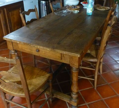 Table ancienne 250 Gali� (31)