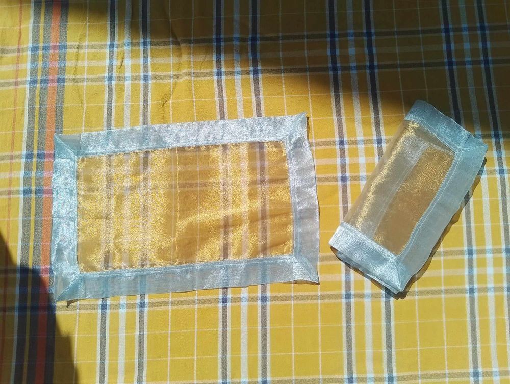 Lot de 2 Napperons de 47 x 29 cm - Mod&egrave;le Vintage Décoration