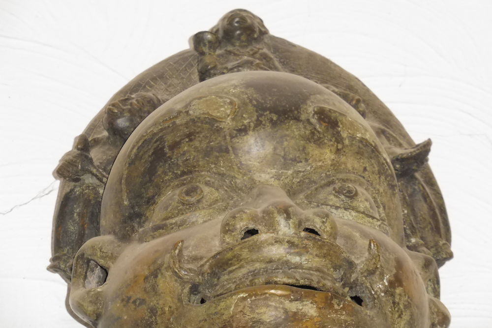 T&Ecirc;TE ancienne bronze 