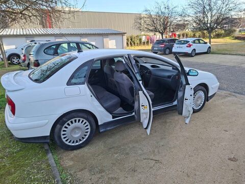 Citro&euml;n C5 BlueHDi 150 S&S Confort 2002 occasion Commentry 03600