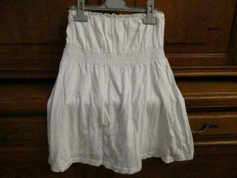 2 jupes blanches en coton taille 38/40 en bon �tat 0 M�rignies (59)