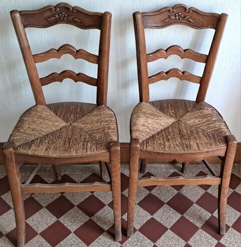 Trs belles chaises anciennes (2) 70 Rots (14)