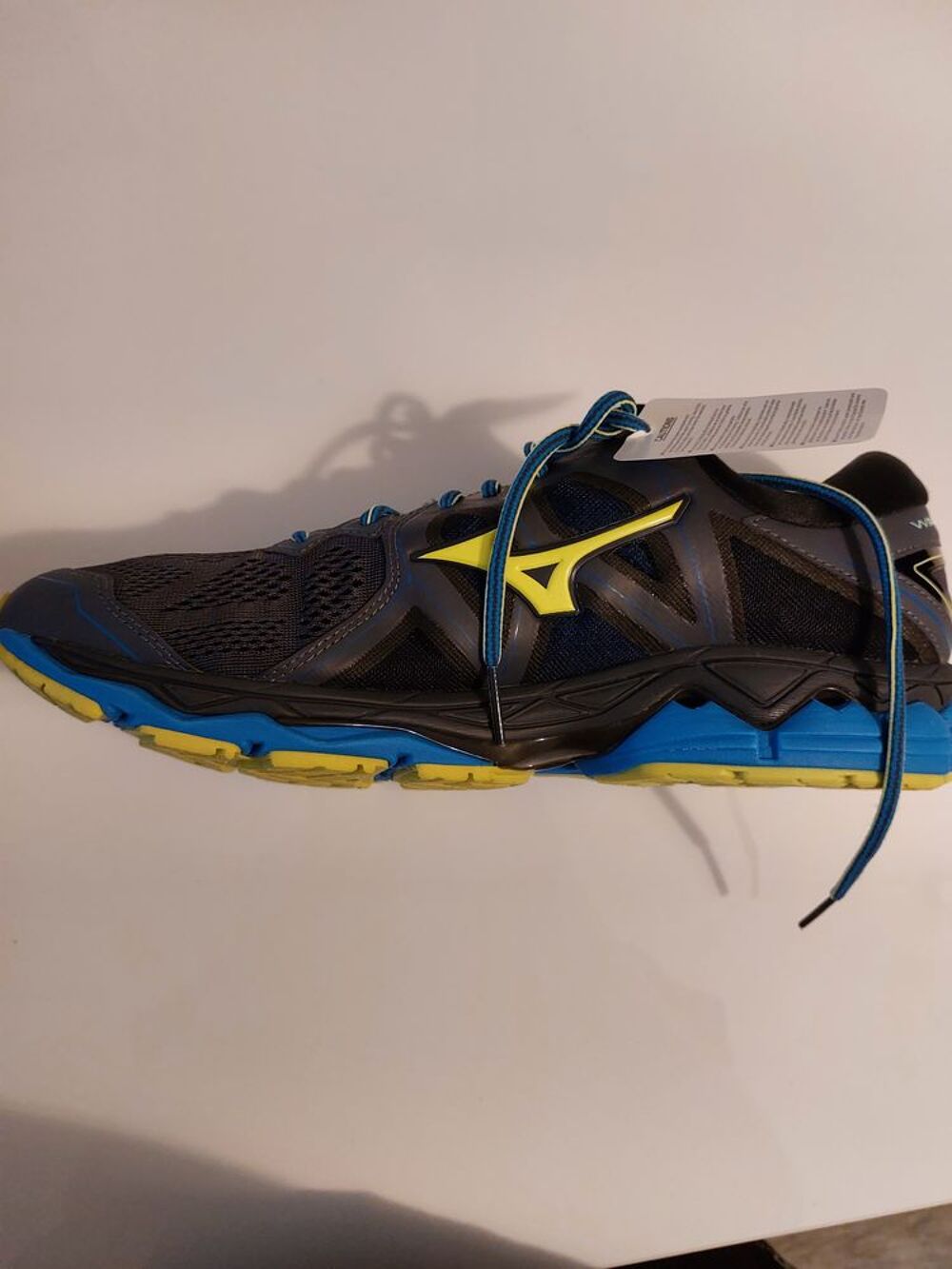 Chaussure de course a pied mizuno wave skyl 2 t 47 neuf &agrave; r Chaussures