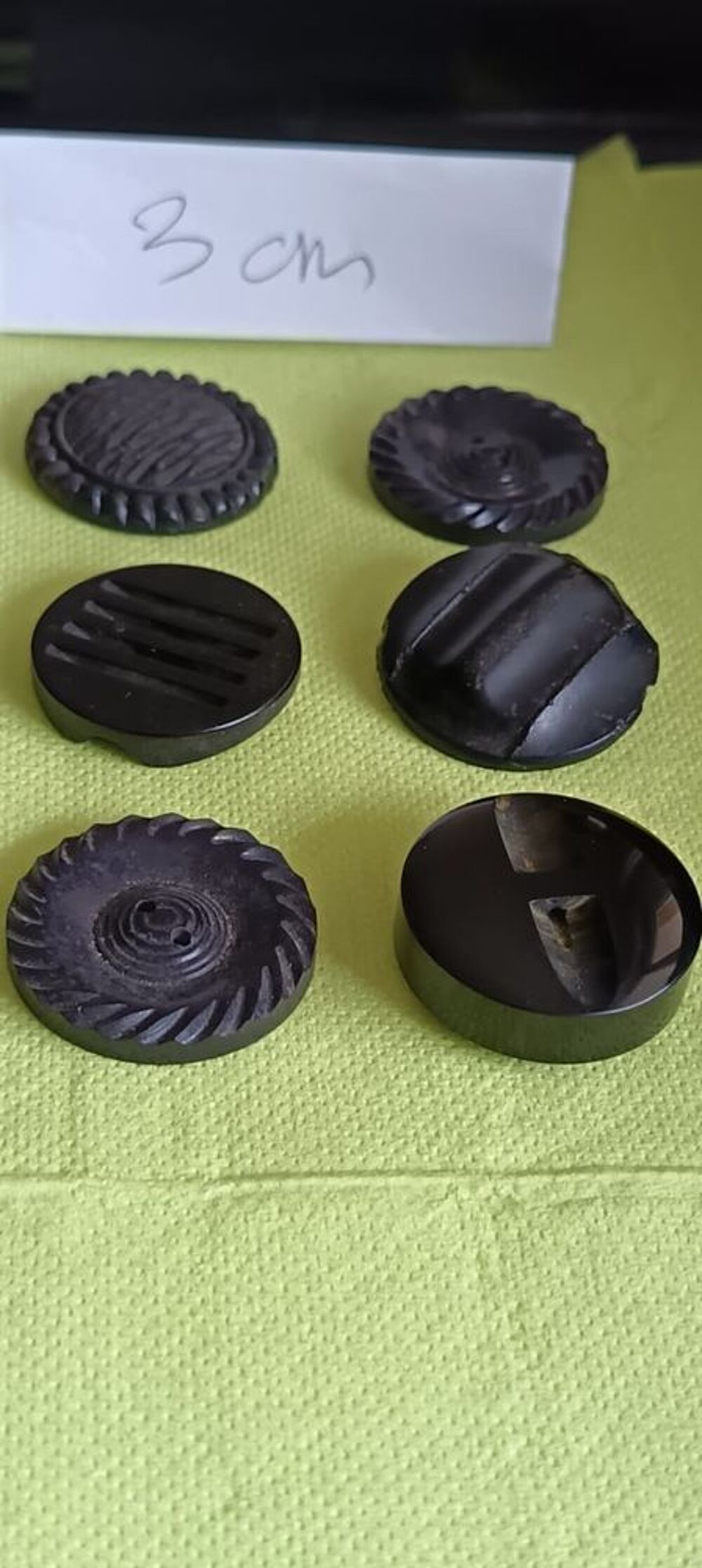Exceptionnel Lot de 82 Boutons Vintage Noirs ? Multi-tailles Décoration