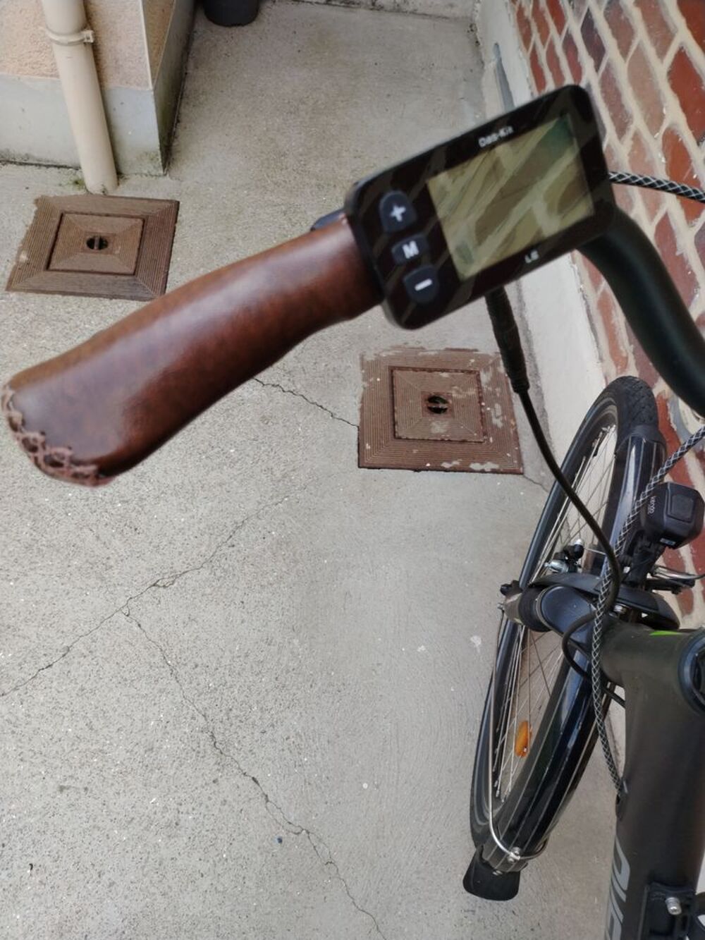 V&eacute;lo urbain &agrave; assistance &eacute;lectrique Sports
