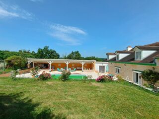  Maison � vendre 10 pi�ces 220 m�