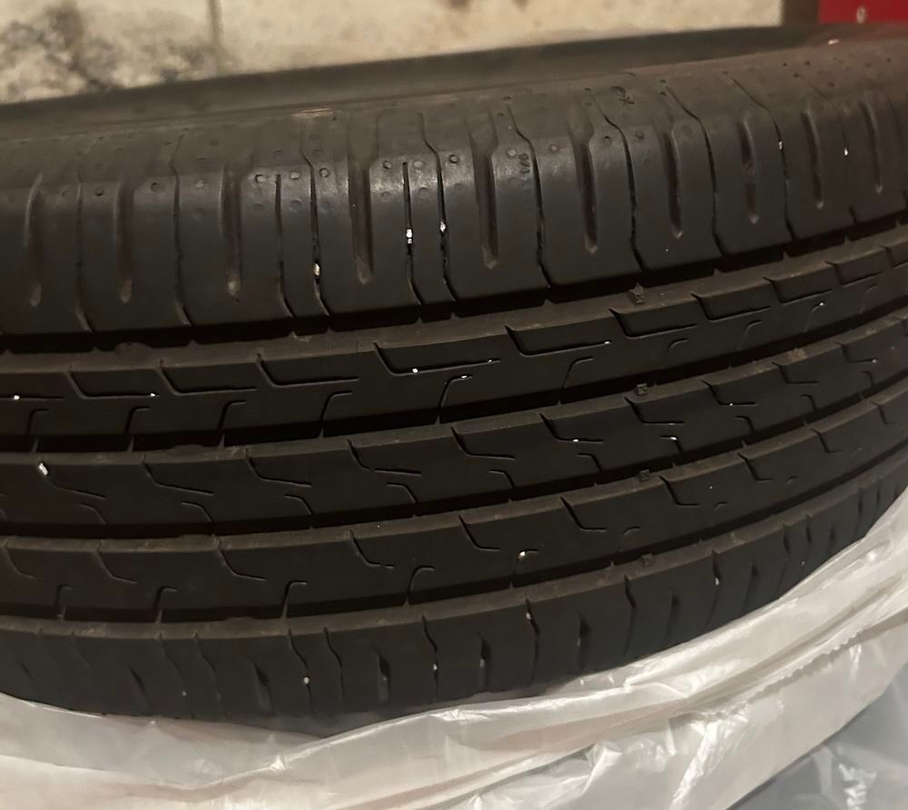 4 pneus &eacute;t&eacute; Continental EcoContact 205/60 R16 92H ? Tr&egrave;s bon Sports