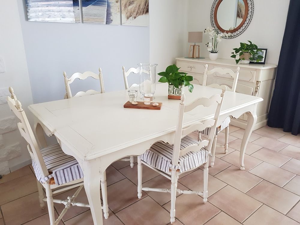 Salle &agrave; manger Meubles