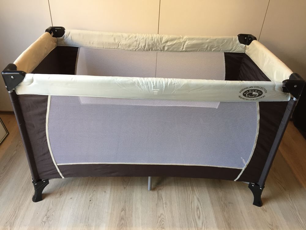 Lit parapluie BabyBus + Matelas fibres bambou Puériculture