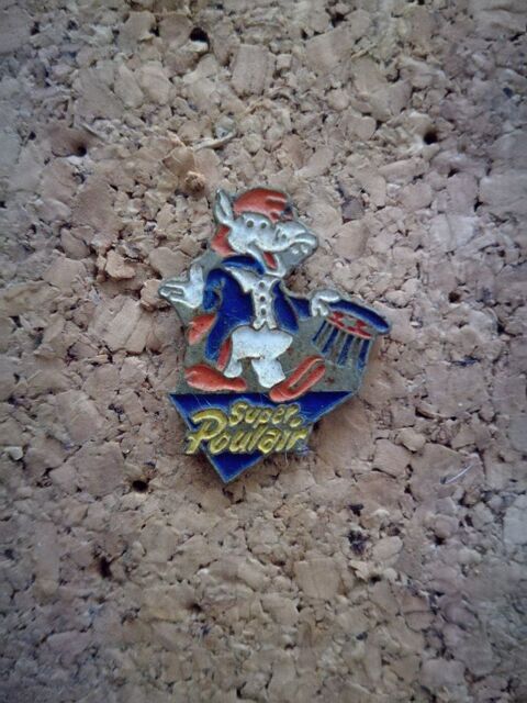 Pin's Super Poulain 2 Barentin (76)