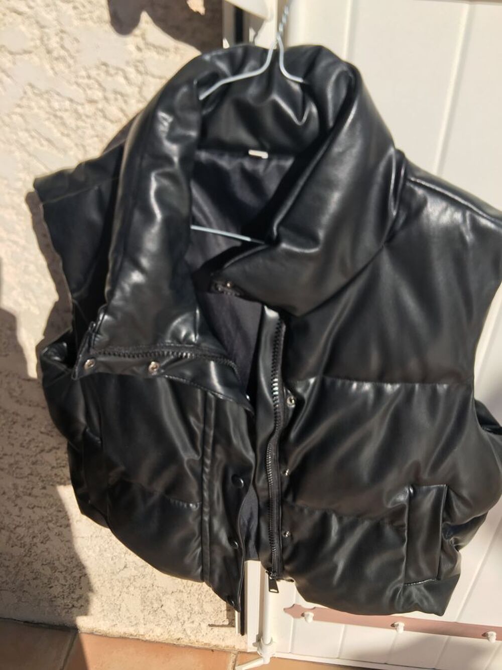 veste sans manche Shein simili cuir Vêtements