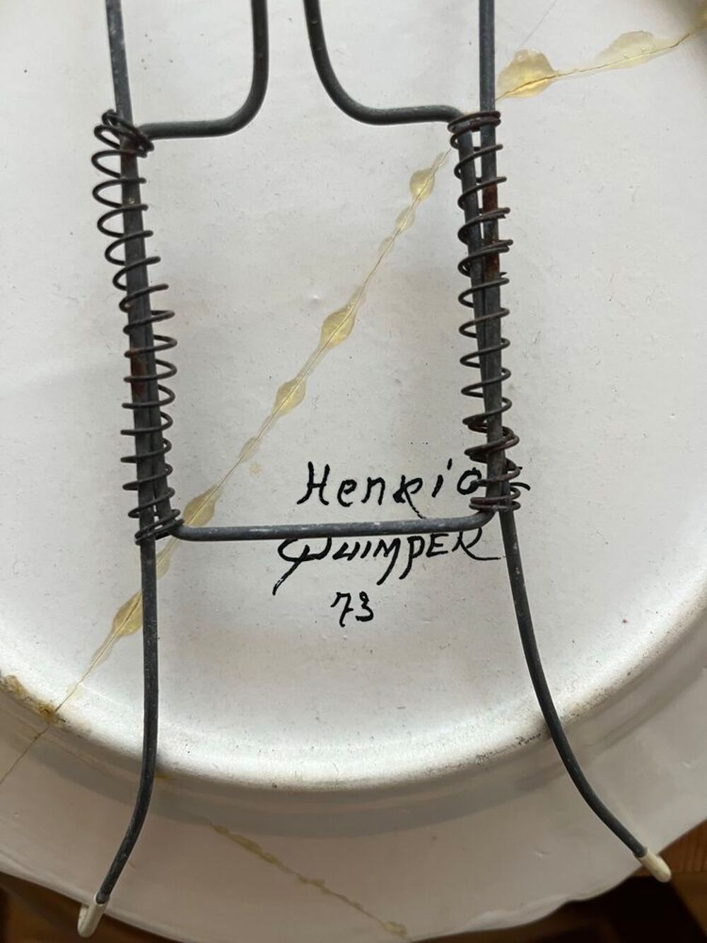 Deux belles assiettes de chez Henriot &agrave; Quimper Décoration