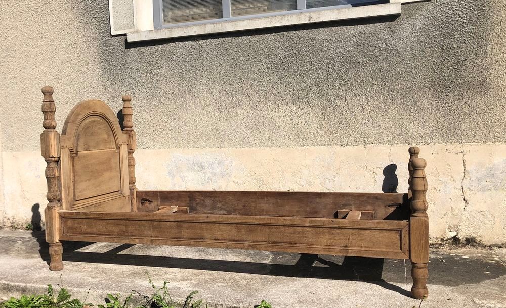 Lit en ch&ecirc;ne Meubles